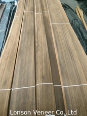 قشرة خشب أوكالبتوس أوروبية مدخنة متوسطة للخشب الرقائقي الفاخر