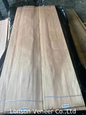 تاج قطعة قشرة خشب Okoume أفريقية طبيعية سميكة 0.40 مللي متر