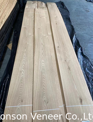 2.0 ملم عقدة البيضاء خشب البلوط الفنير أنماط مختلفة البضائع في المخزون